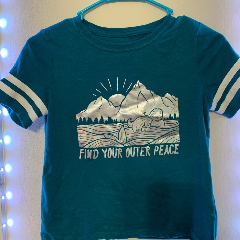 4 for $20- bundle and make me an offer :) Girl’s size 10-12 shirt
